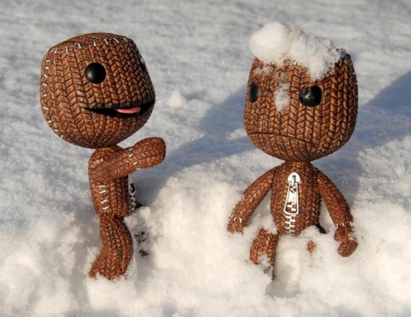 Sackboy Snowball Fight